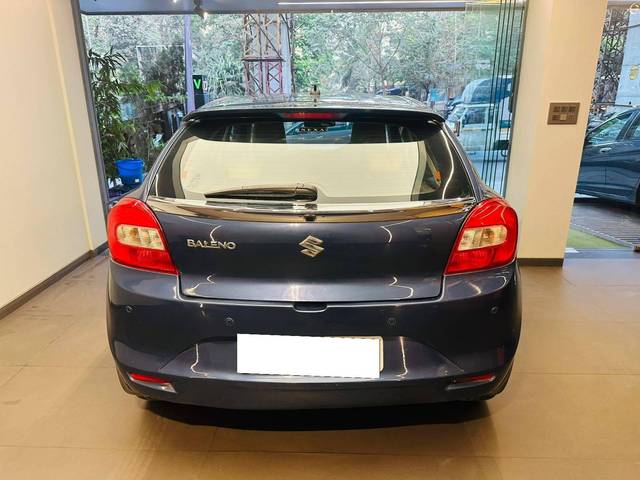 https://images10.gaadi.com/usedcar_image/4352450/original/processed_5a62312cbb2ae4256bf1eaaf647655f9.jpeg?imwidth=6402