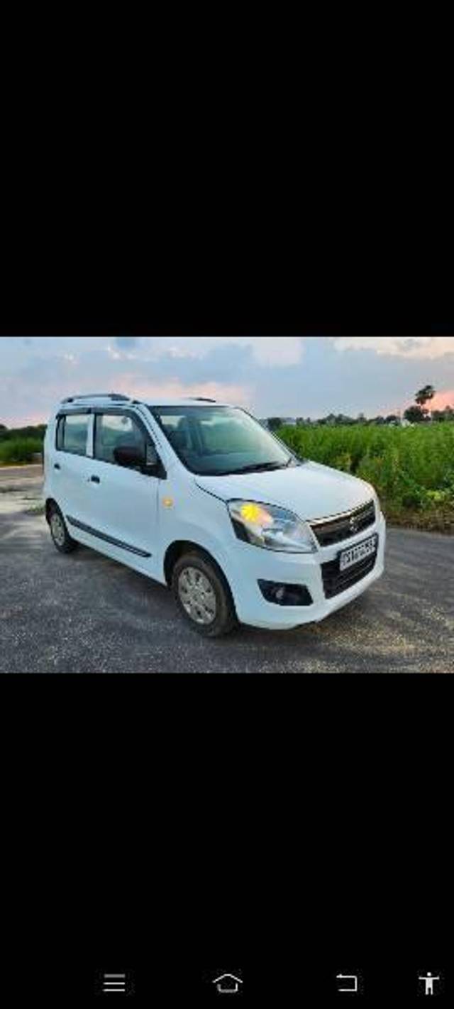 https://images10.gaadi.com/usedcar_image/4352461/original/processed_3ec5f574-9413-430d-9565-84633176e9cd.jpg?imwidth=6400