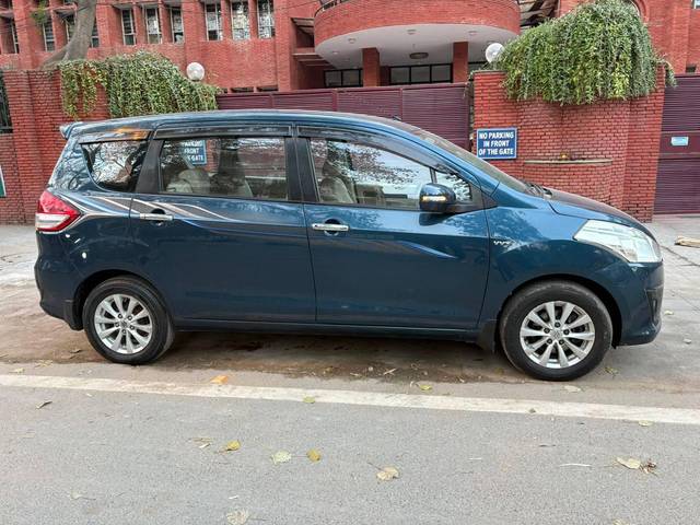 https://images10.gaadi.com/usedcar_image/4352573/original/processed_0a6bd5f6ea0817009319e948d29249ea.jpg?imwidth=6402