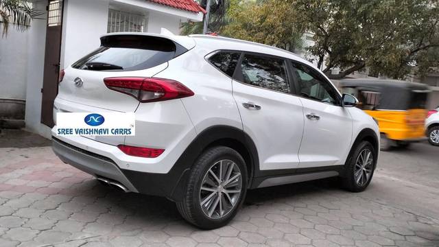 https://images10.gaadi.com/usedcar_image/4352595/original/processed_f600f0828e30c34bb59e37144d0a4e99.jpeg?imwidth=6401