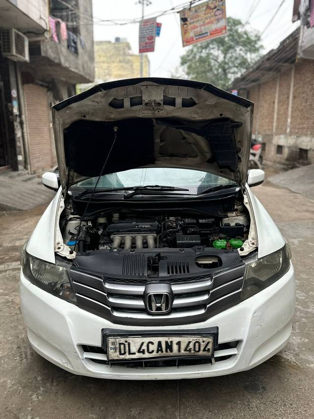 https://images10.gaadi.com/usedcar_image/4352653/original/4d89a70b4ccef7c15a87db2517f78224.jpg?imwidth=6402