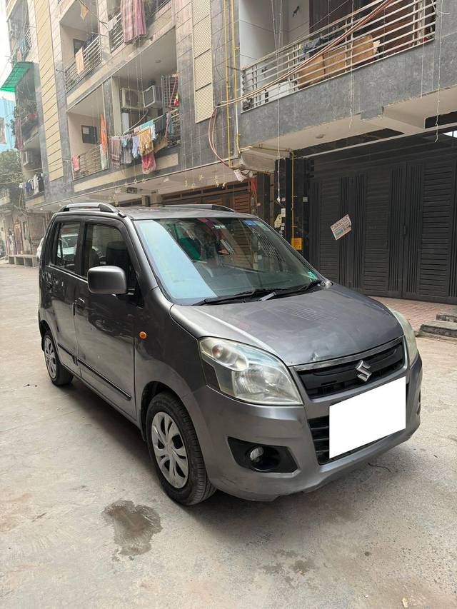 https://images10.gaadi.com/usedcar_image/4352656/original/processed_4be46b58f6e346190827827d7a8a800b.jpg?imwidth=6400