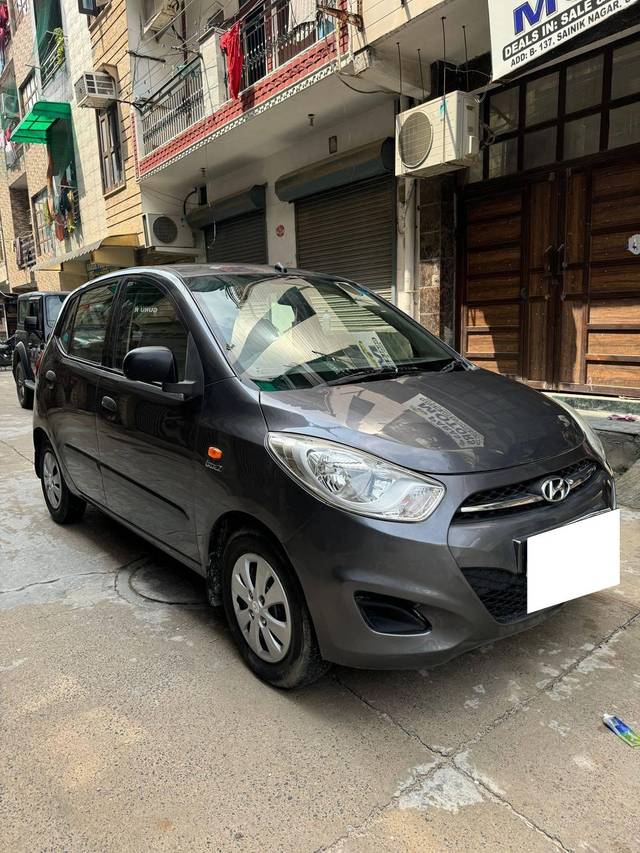 https://images10.gaadi.com/usedcar_image/4352662/original/processed_e9c474e274c6c9056a07d299b210632f.jpg?imwidth=6400