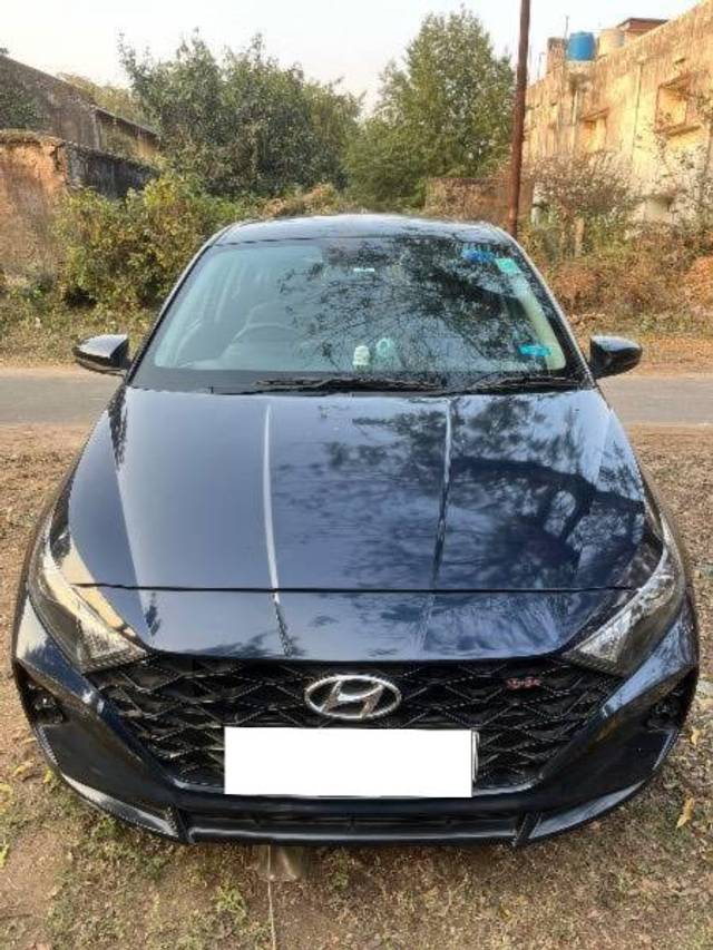 https://images10.gaadi.com/usedcar_image/4352687/original/processed_d4a0d511-960a-4bcf-bfc3-20872036a80c.jpeg?imwidth=6400