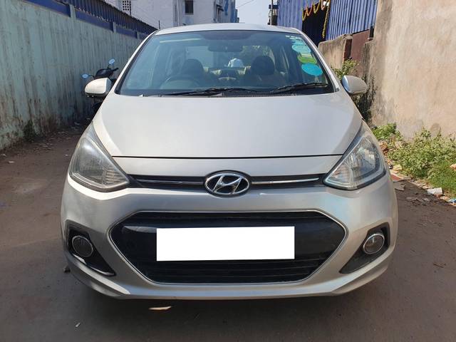 https://images10.gaadi.com/usedcar_image/4352727/original/processed_e844875c376fe18b46d4f4f43c1fa1da.jpg?imwidth=6402