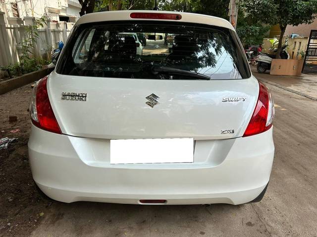 https://images10.gaadi.com/usedcar_image/4352760/original/processed_35503d7325506ba79a17311ecc511132.jpg?imwidth=6402