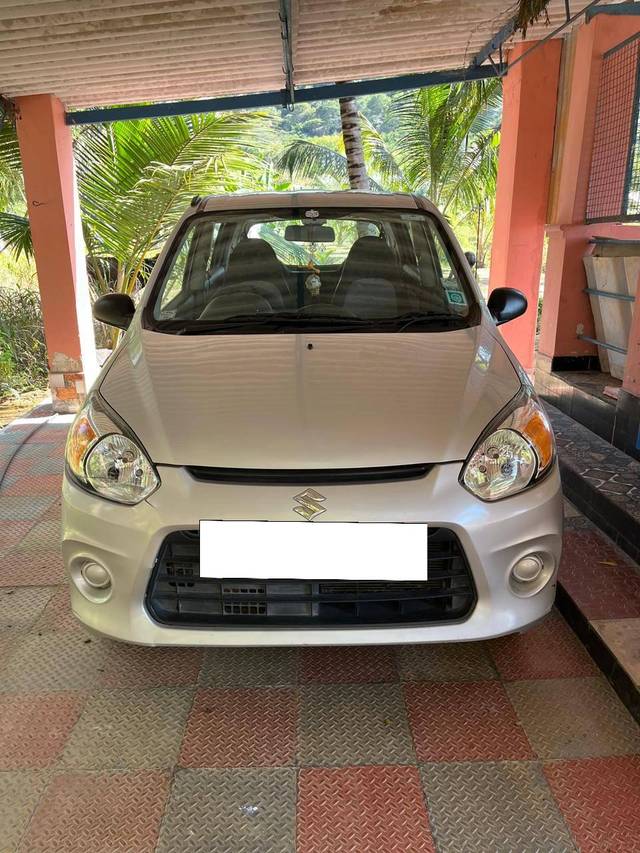 https://images10.gaadi.com/usedcar_image/4352762/original/processed_8ac02762-75cd-4e08-ba0c-e92c657c3cd1.jpeg?imwidth=6400