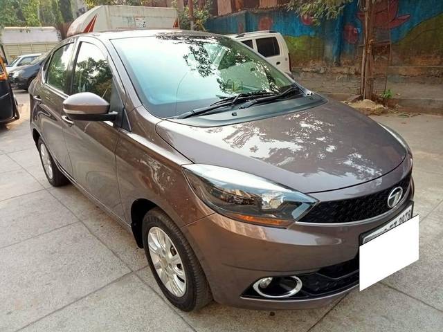 https://images10.gaadi.com/usedcar_image/4352780/original/processed_3ffbc60fd4ae2a9737e6ac38eeb96bb5.jpeg?imwidth=6401