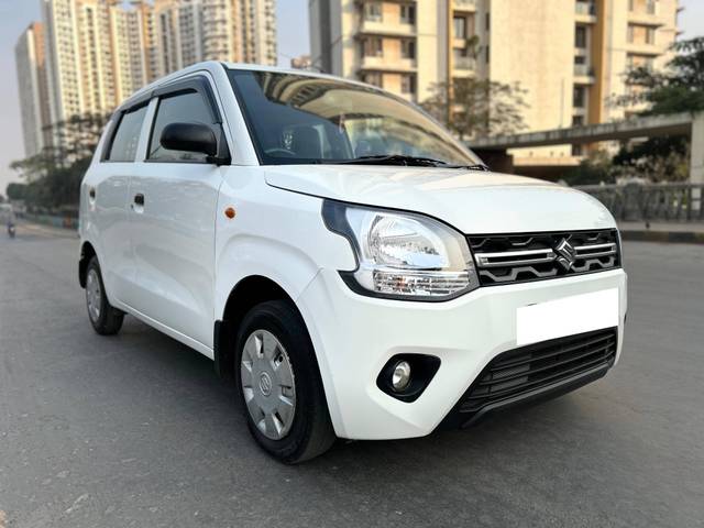 https://images10.gaadi.com/usedcar_image/4352800/original/processed_3e8375fb2ee6fa668ca517b669659e17.jpg?imwidth=6400