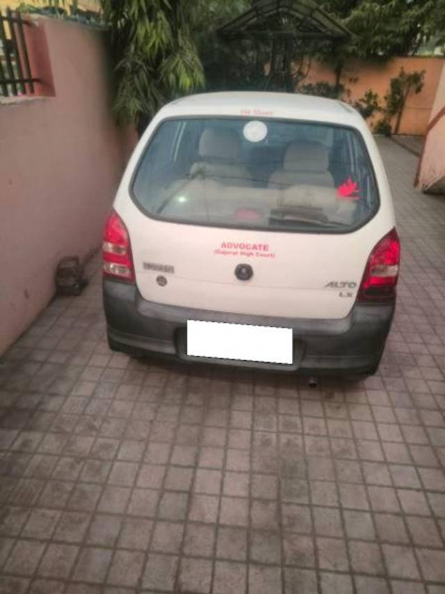 https://images10.gaadi.com/usedcar_image/4352956/original/processed_a696ed58-ad45-49c6-a3fd-6d9812488d89.jpg?imwidth=6400