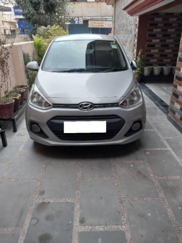 https://images10.gaadi.com/usedcar_image/4352957/original/processed_62247d2b-b3f7-4a53-b8c0-48aaa4d8fd12.jpg?imwidth=6400