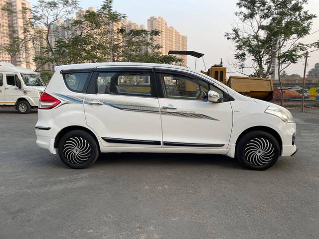 https://images10.gaadi.com/usedcar_image/4353119/original/processed_1240bae57f668e85a7613d8b40ce2350.jpg?imwidth=6401