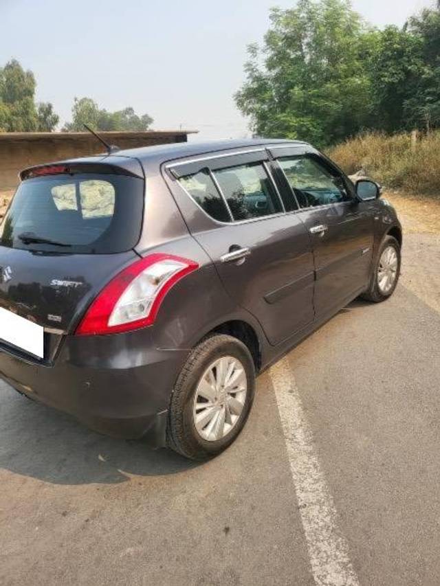 https://images10.gaadi.com/usedcar_image/4353143/original/processed_9e4990c4-4dee-4382-a801-a183e338d18a.jpeg?imwidth=6401