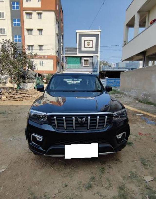 https://images10.gaadi.com/usedcar_image/4353153/original/processed_16342c35-e438-433e-a14a-a675b629c3ea.jpg?imwidth=6400