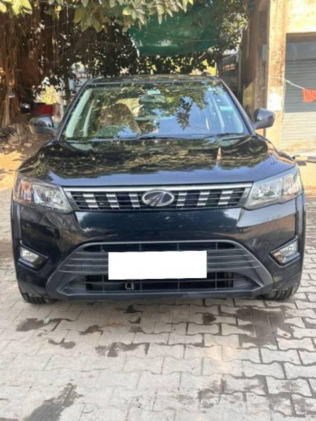 https://images10.gaadi.com/usedcar_image/4353165/original/processed_6e41746c-c9ee-442c-9f8e-be5ef1eba5b6.jpeg?imwidth=6400