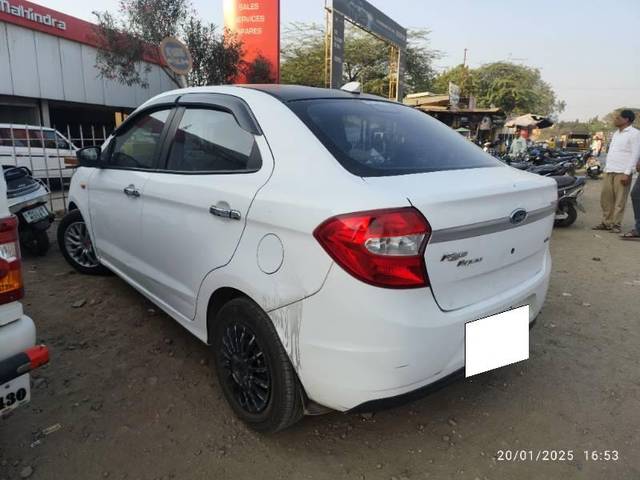 https://images10.gaadi.com/usedcar_image/4353169/original/processed_9cbe6f8c-4aa3-4ba2-aa86-33c4fd783d60.jpg?imwidth=6401