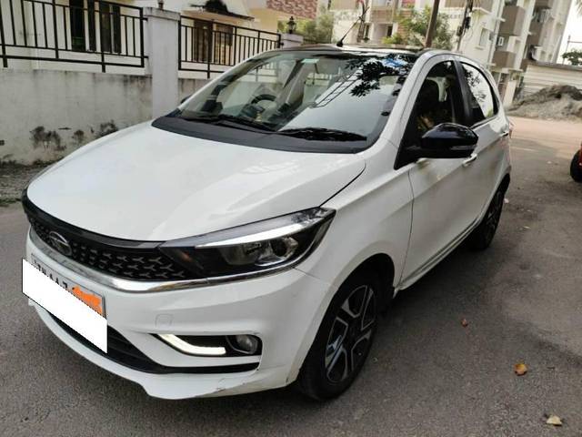 https://images10.gaadi.com/usedcar_image/4353219/original/processed_3528c2b0-12e9-4856-a57c-ae021f56cff2.jpg?imwidth=6400