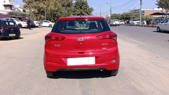 https://images10.gaadi.com/usedcar_image/4353289/original/processed_09b99cc4ec56c4369f14b7fe9c67ff9a.jpg?imwidth=6401