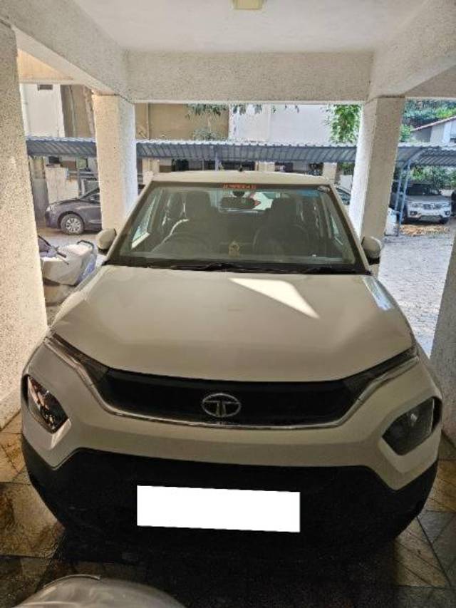 https://images10.gaadi.com/usedcar_image/4353318/original/processed_0ef7c6a7-bf4d-455b-92e4-53c3717c4867.jpg?imwidth=6400