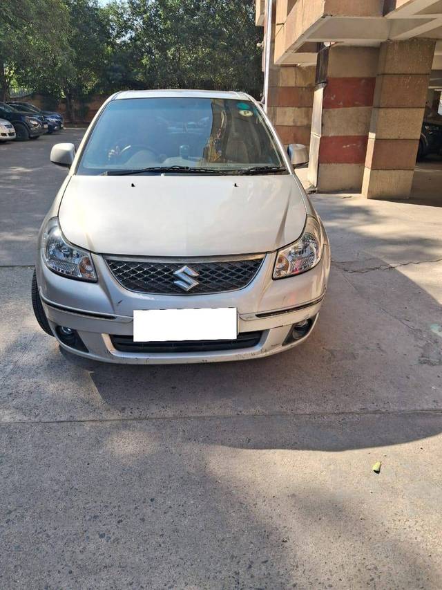 https://images10.gaadi.com/usedcar_image/4353328/original/091081c53e88425ab9fd6d37d7702d85.jpg?imwidth=6401