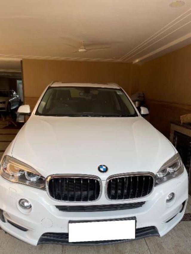 https://images10.gaadi.com/usedcar_image/4353375/original/161562b61694f9aa60c3ca7552dd6b12.jpg?imwidth=6401