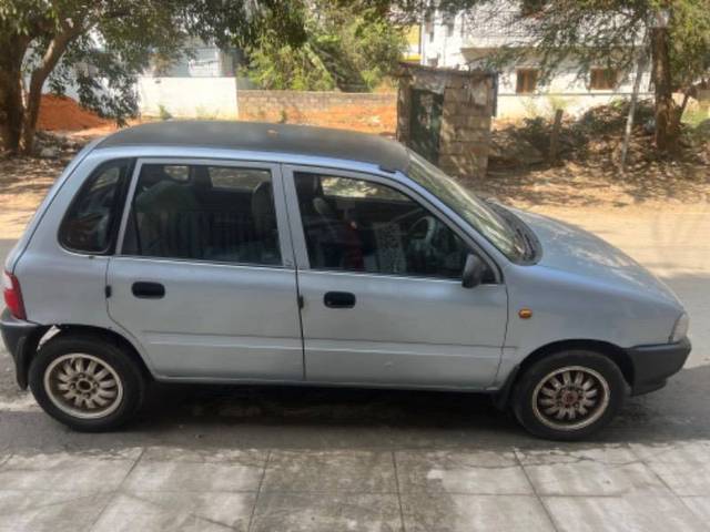 https://images10.gaadi.com/usedcar_image/4353411/original/305666951374fd9efd07aff0b9eed165.jpeg?imwidth=6402