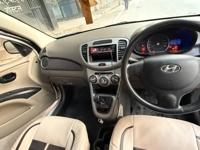 https://images10.gaadi.com/usedcar_image/4353415/original/4a2feb7cda8a3d53da9a4f2ff483d7f5.jpg?imwidth=6400