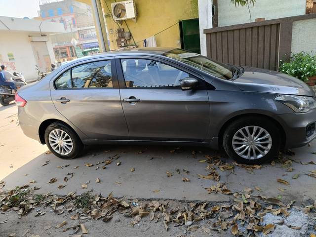 https://images10.gaadi.com/usedcar_image/4353428/original/processed_fc2e915978ed60876da4f842809f8fe9.jpg?imwidth=6402