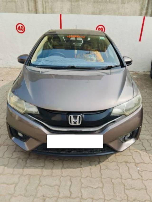 https://images10.gaadi.com/usedcar_image/4353506/original/processed_bf0faead-7045-4d43-8b33-644076962da4.jpg?imwidth=6400