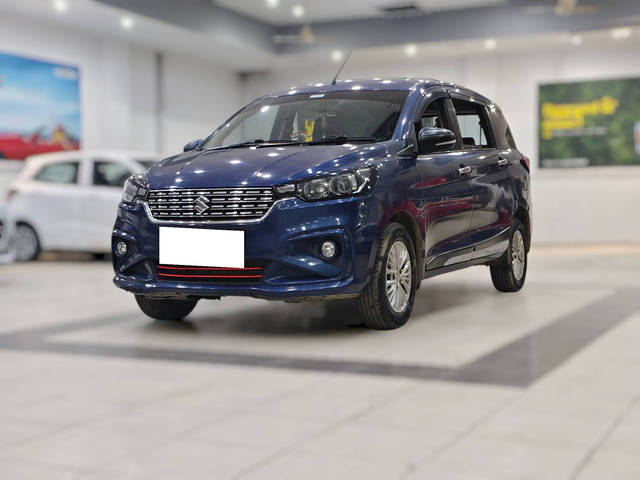 https://images10.gaadi.com/usedcar_image/4353566/original/processed_fc680c9b019cf34358a3d33daf8d2188.png?imwidth=6402