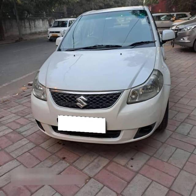 https://images10.gaadi.com/usedcar_image/4353608/original/processed_75cfae65d20a3c69bdb24aede2a070a3.jpg?imwidth=6402