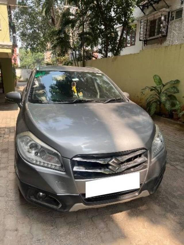 https://images10.gaadi.com/usedcar_image/4353625/original/processed_d3643eec-c068-4dda-a331-404b9b4c0cf8.jpg?imwidth=6400