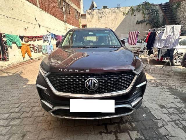 https://images10.gaadi.com/usedcar_image/4353693/original/processed_cb3211be-b169-4984-8b3b-4292ebddf0fe.jpg?imwidth=6402