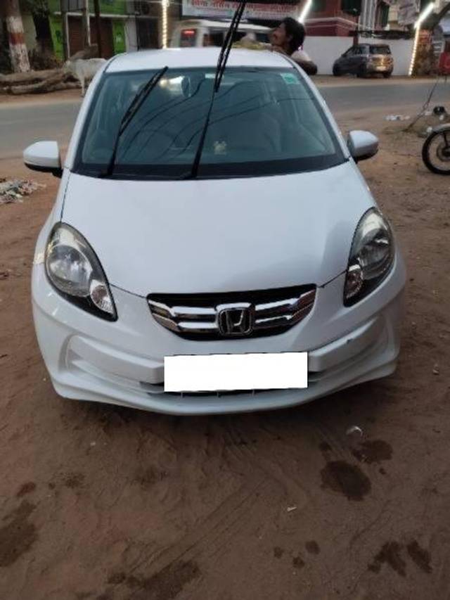 https://images10.gaadi.com/usedcar_image/4353774/original/processed_658447da-282b-4146-82b5-5acc7bac77a5.jpg?imwidth=6402