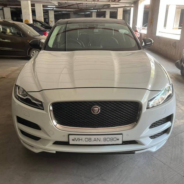 https://images10.gaadi.com/usedcar_image/4353793/original/processed_047b62f5657ba9b785c839e5d8754173.jpeg?imwidth=6400