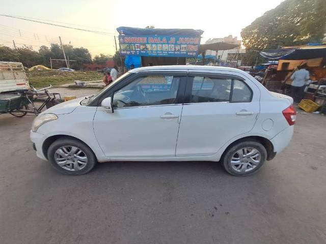 https://images10.gaadi.com/usedcar_image/4353847/original/processed_968873c7-2f19-4ff0-b2b0-1dda04cb5d58.jpg?imwidth=6402