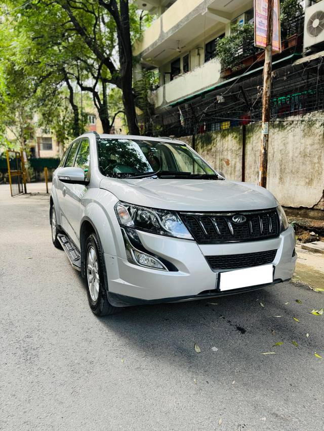 https://images10.gaadi.com/usedcar_image/4353862/original/processed_98fdc7345ebd28840ab0542d9facfecd.jpg?imwidth=6400