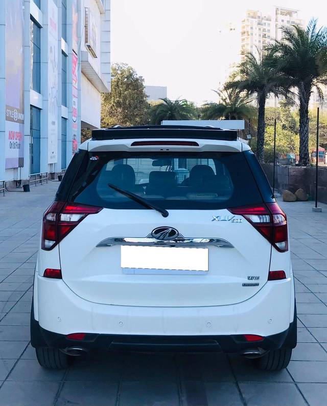 https://images10.gaadi.com/usedcar_image/4353911/original/processed_6a8edcb3f15a18945027c8b6b9162670.jpg?imwidth=6401