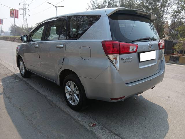 https://images10.gaadi.com/usedcar_image/4353922/original/processed_64e42d53a9c52fc84c85b1fa5040e904.jpg?imwidth=6402