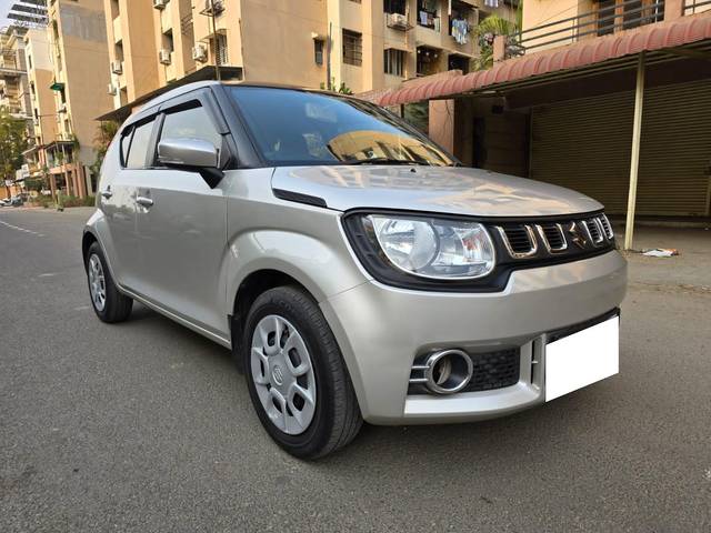 https://images10.gaadi.com/usedcar_image/4353957/original/processed_aa08fc6d46bc2a2336837170fefc6a6f.jpg?imwidth=6400