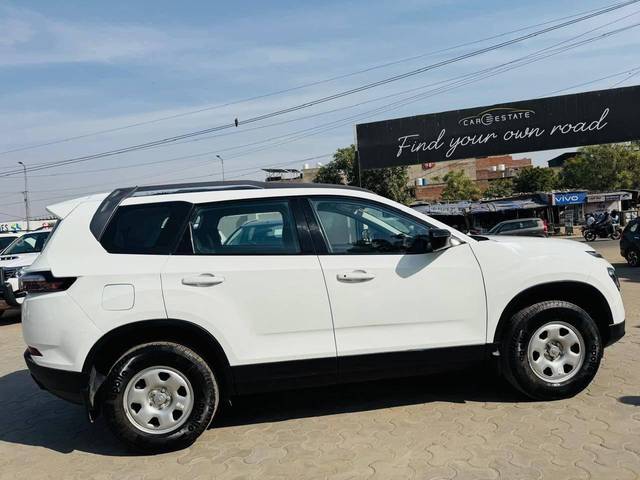 https://images10.gaadi.com/usedcar_image/4353989/original/processed_processed_47feb4b704c2bbd7aff788590c8ada86.jpeg?imwidth=6401