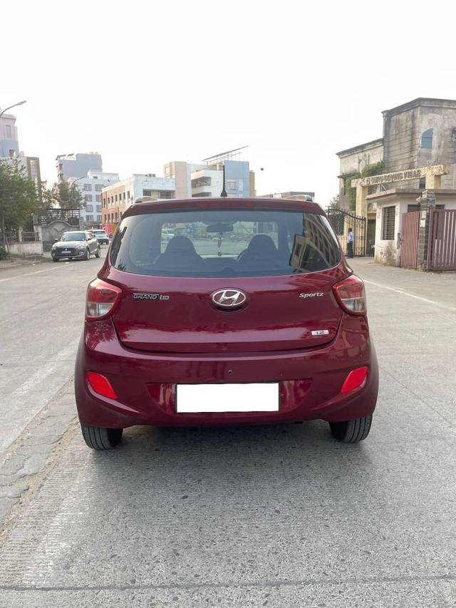 https://images10.gaadi.com/usedcar_image/4354038/original/processed_2f1ef01bd4b78d853f9e2e4dd4f449fd.jpg?imwidth=6402