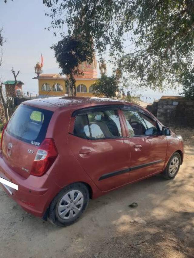 https://images10.gaadi.com/usedcar_image/4354070/original/processed_280a18a2-dcdf-4f38-b0c3-d460eb8298fe.jpg?imwidth=6401