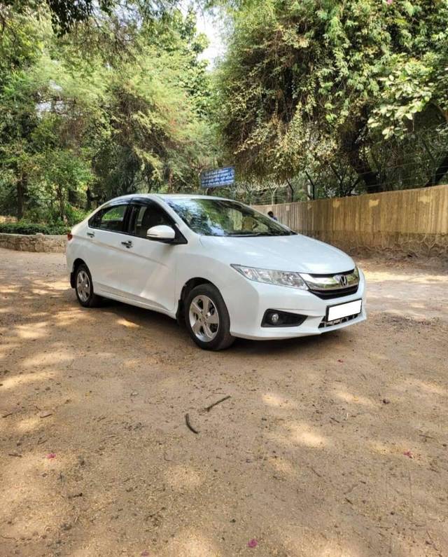 https://images10.gaadi.com/usedcar_image/4354096/original/processed_4922156f59361617347a3114061a7d1e.jpeg?imwidth=6400