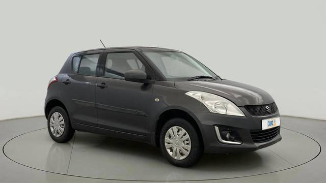 https://images10.gaadi.com/usedcar_image/4354105/original/e5b067e4a3a10693e1dbb56954357b5f.jpg?imwidth=6400