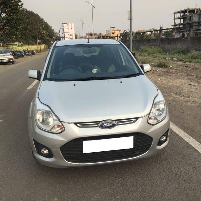 https://images10.gaadi.com/usedcar_image/4354118/original/processed_1164ac62b11c9d1d29f9a35859f699b4.jpg?imwidth=6402