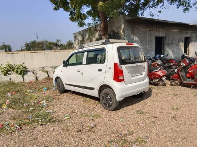 https://images10.gaadi.com/usedcar_image/4354143/original/processed_cf84574d-f9ce-4183-8403-2ff8c2a9a83b.jpg?imwidth=6402