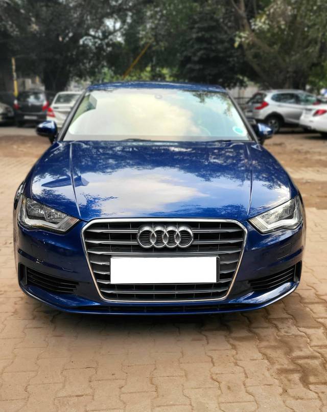 https://images10.gaadi.com/usedcar_image/4354211/original/processed_5235d4fc707eb27ebf90e57ae2a8c005.jpg?imwidth=6401