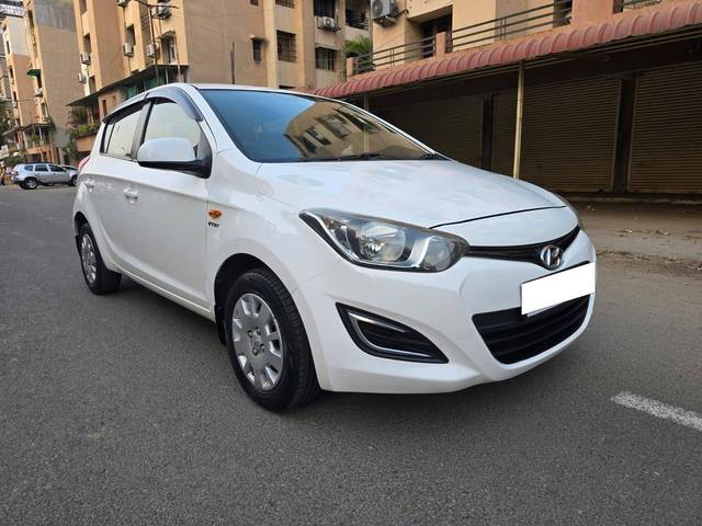 https://images10.gaadi.com/usedcar_image/4354266/original/processed_30957ebc4d9e46ce1797d7d691f794e5.jpg?imwidth=6400