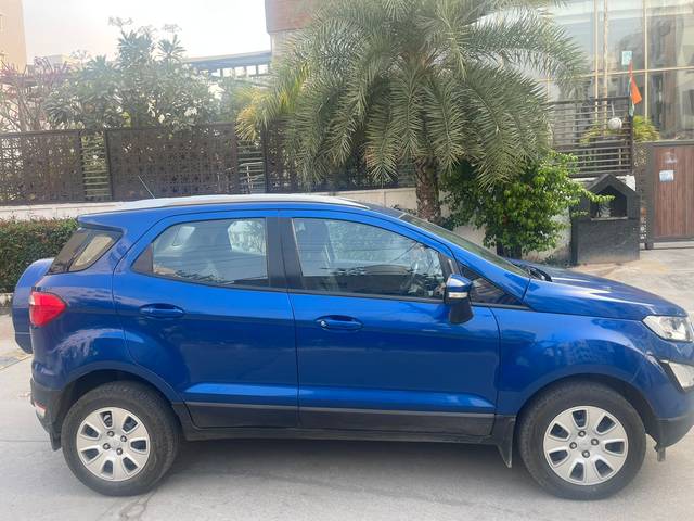 https://images10.gaadi.com/usedcar_image/4354276/original/67576e1a55070445058e8cc6cb58ec01.jpg?imwidth=6401